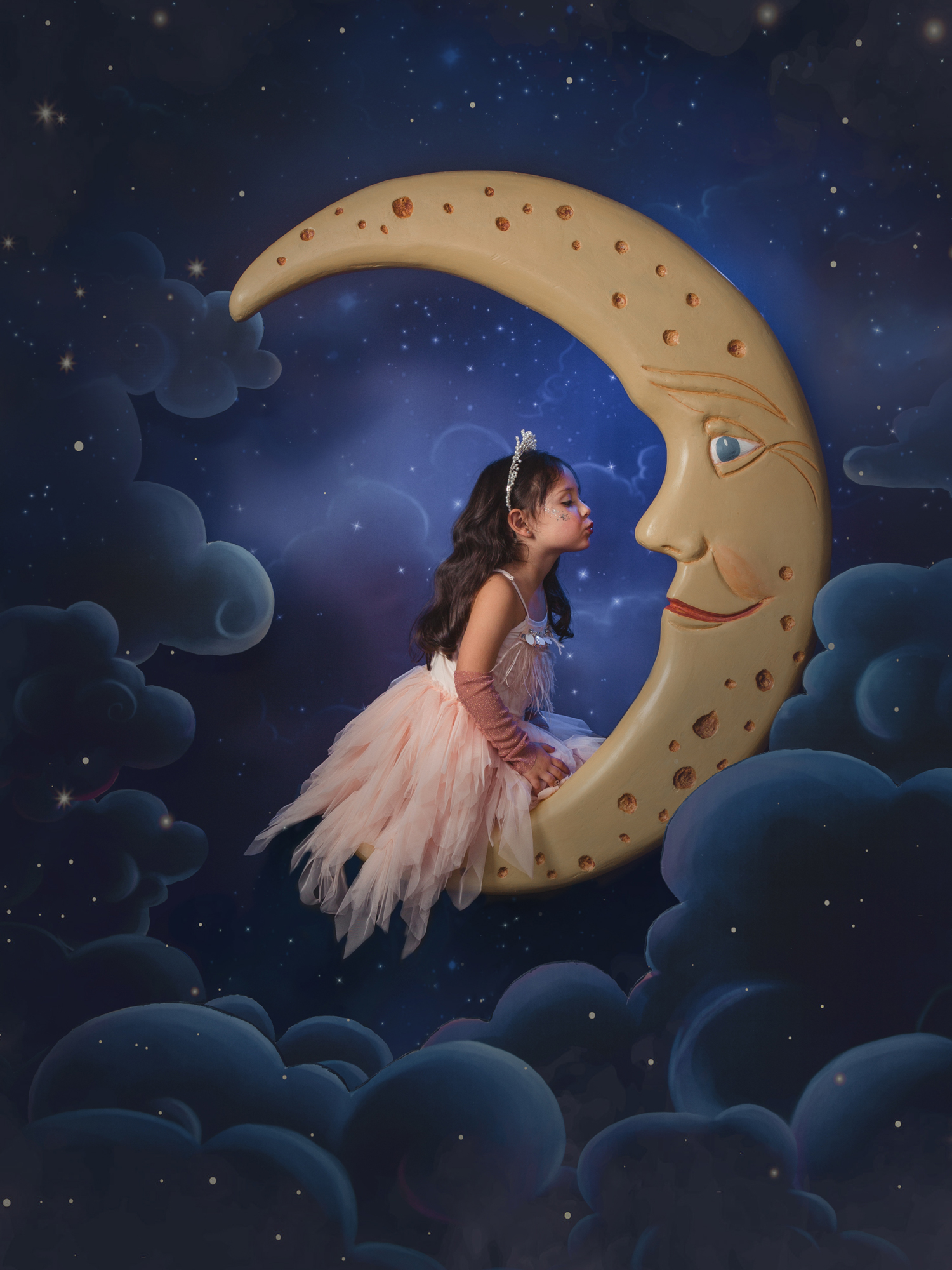 Niña con fondo de luna - Sesión de cuentos