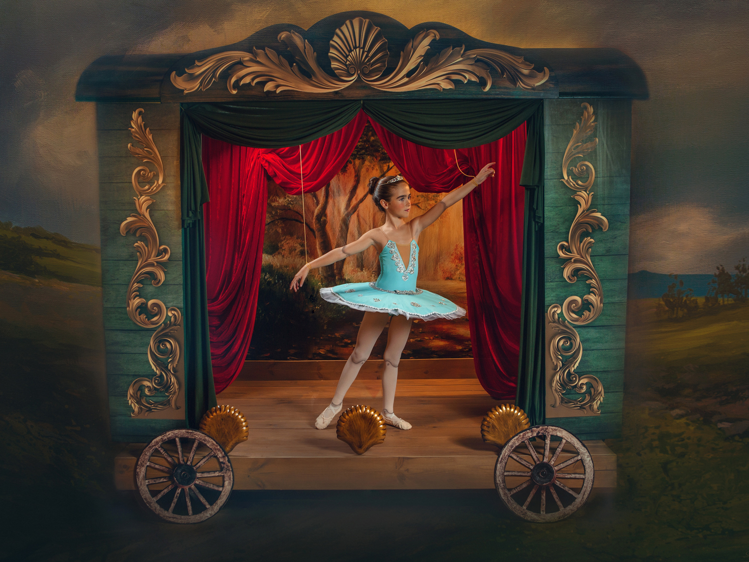 Niña con vestido azul en carruaje - Sesión de cuentos