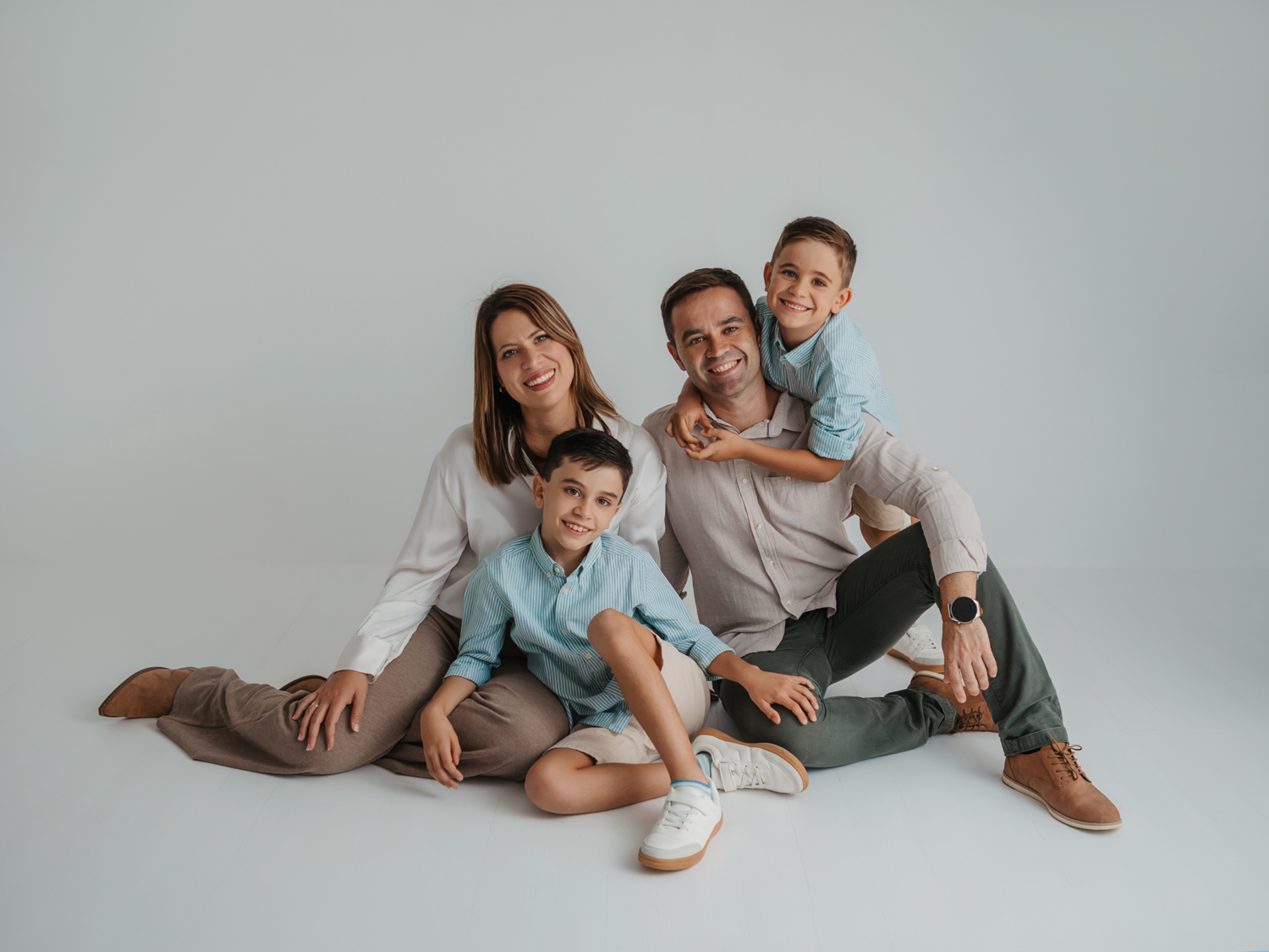 Familia de cuatro - Sesión en estudio