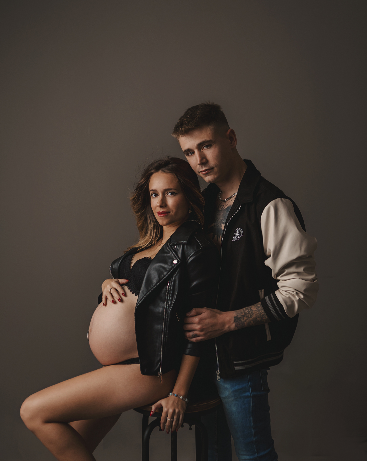 Pareja embarazada - Sesión de maternidad